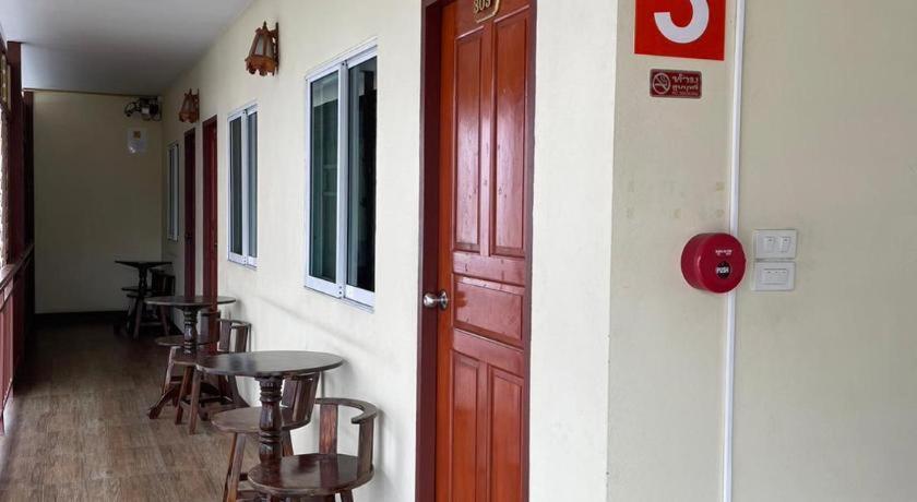 Oyo 799 Pudsadee Hotel Chiang Mai Dış mekan fotoğraf